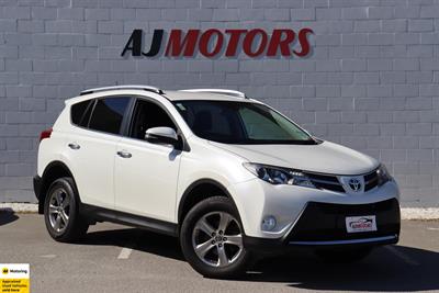 2015 Toyota RAV4 - Thumbnail