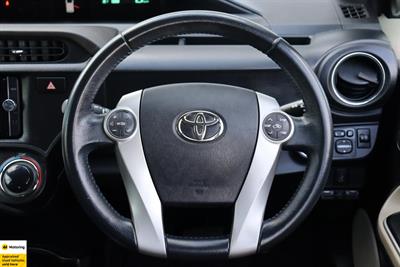 2013 Toyota Aqua - Thumbnail