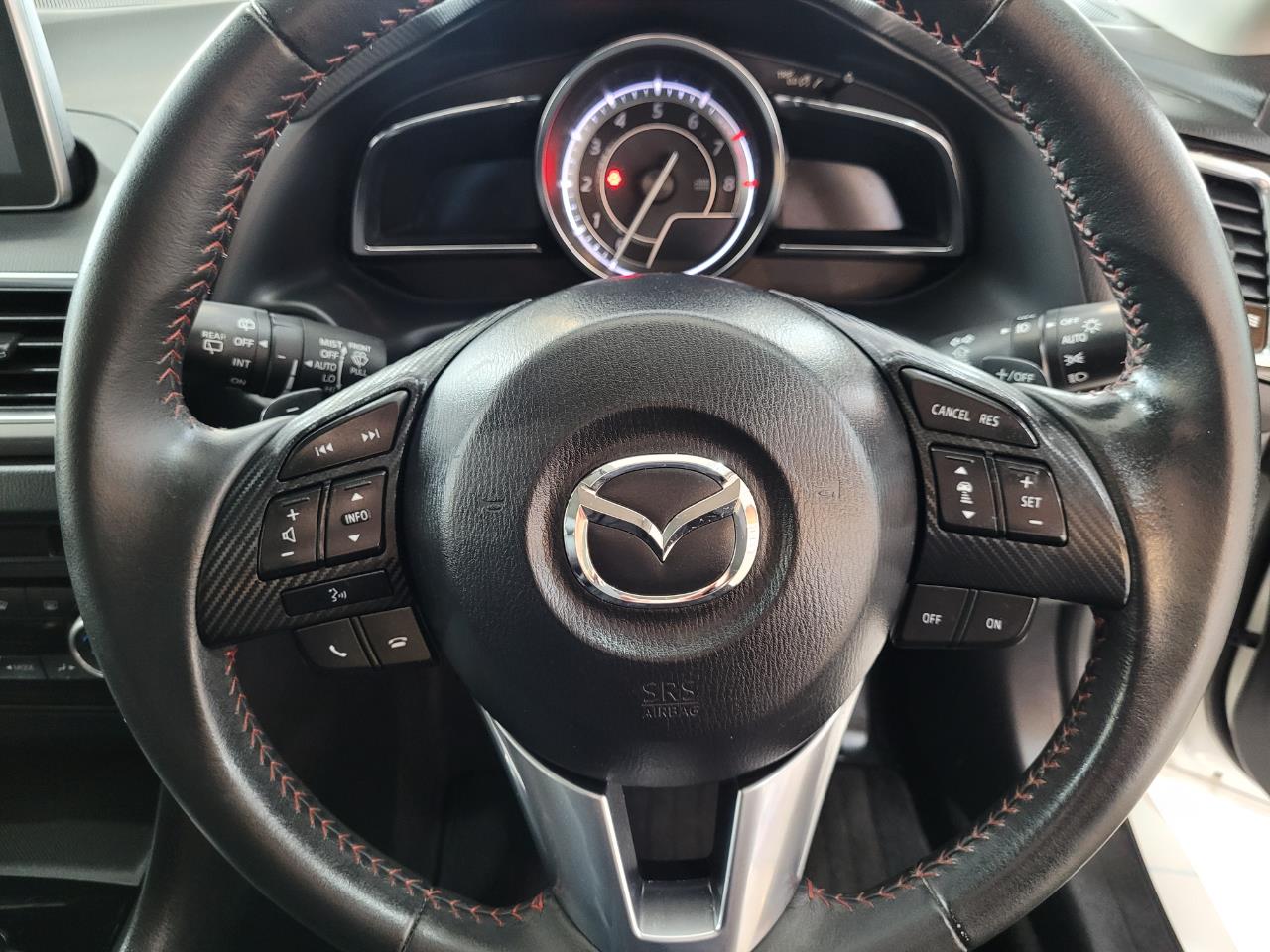 2014 Mazda Axela