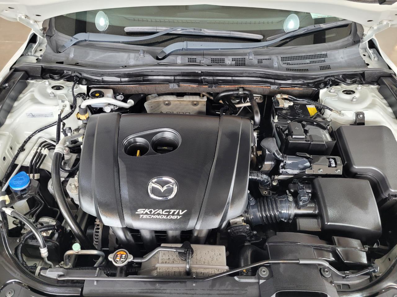 2014 Mazda Axela