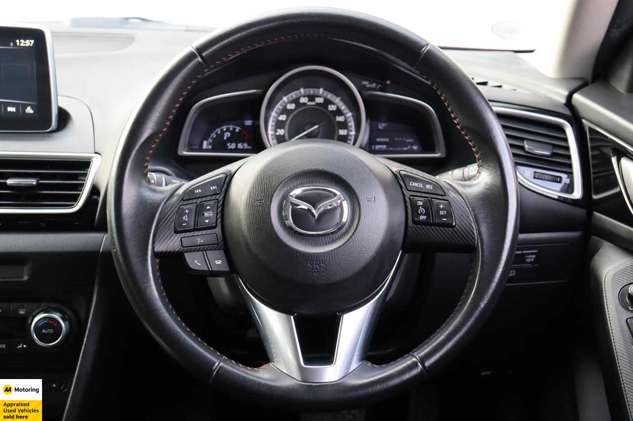 2015 Mazda Axela