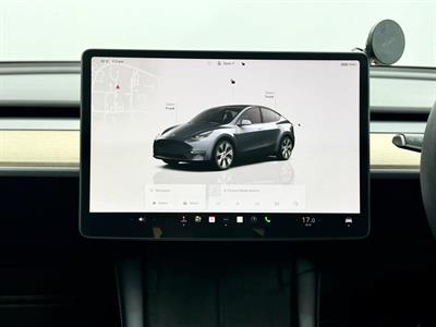 2022 Tesla Model Y - Thumbnail