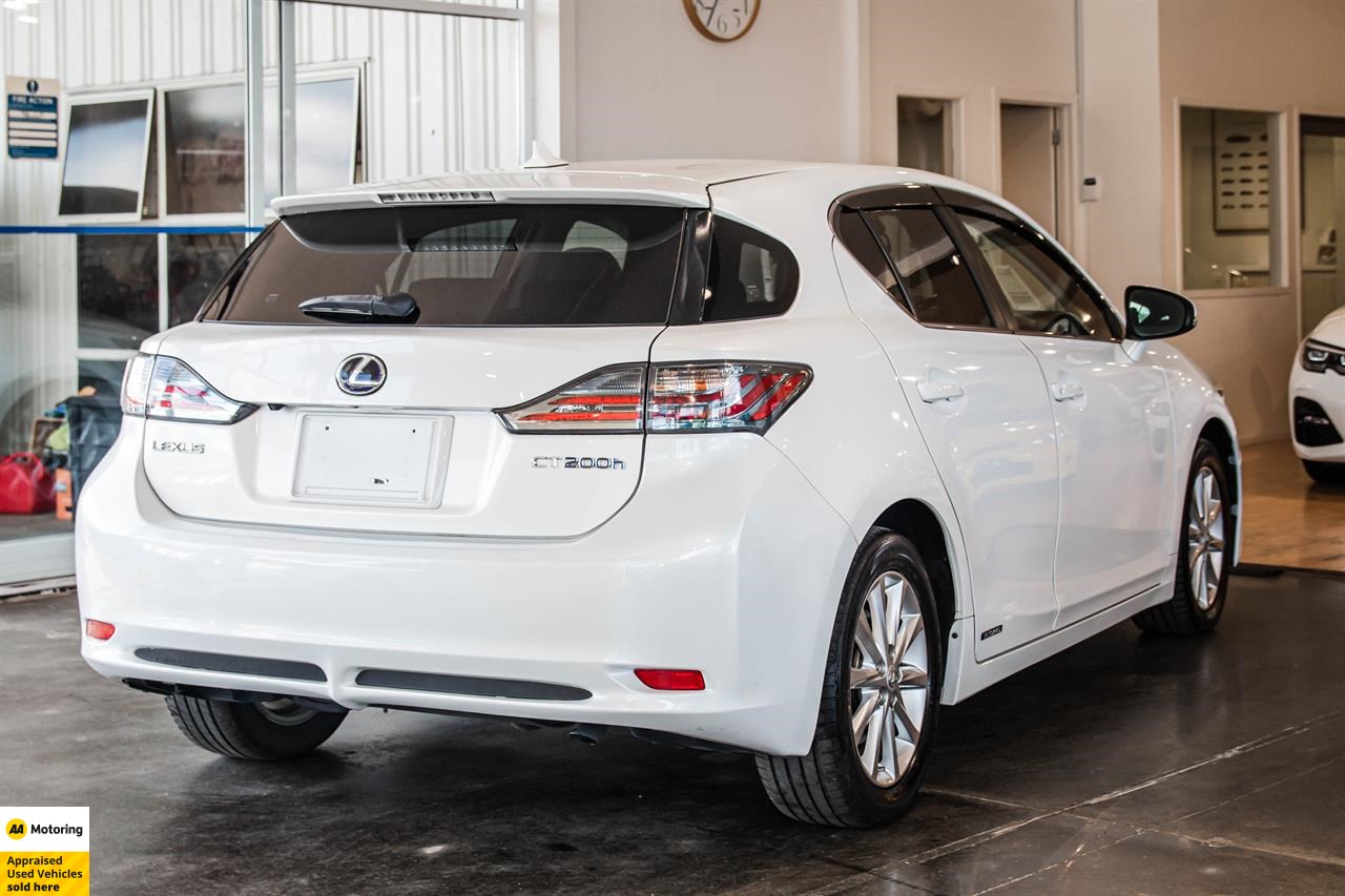 2012 Lexus CT200H