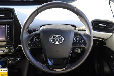 2020 Toyota Prius - Thumbnail
