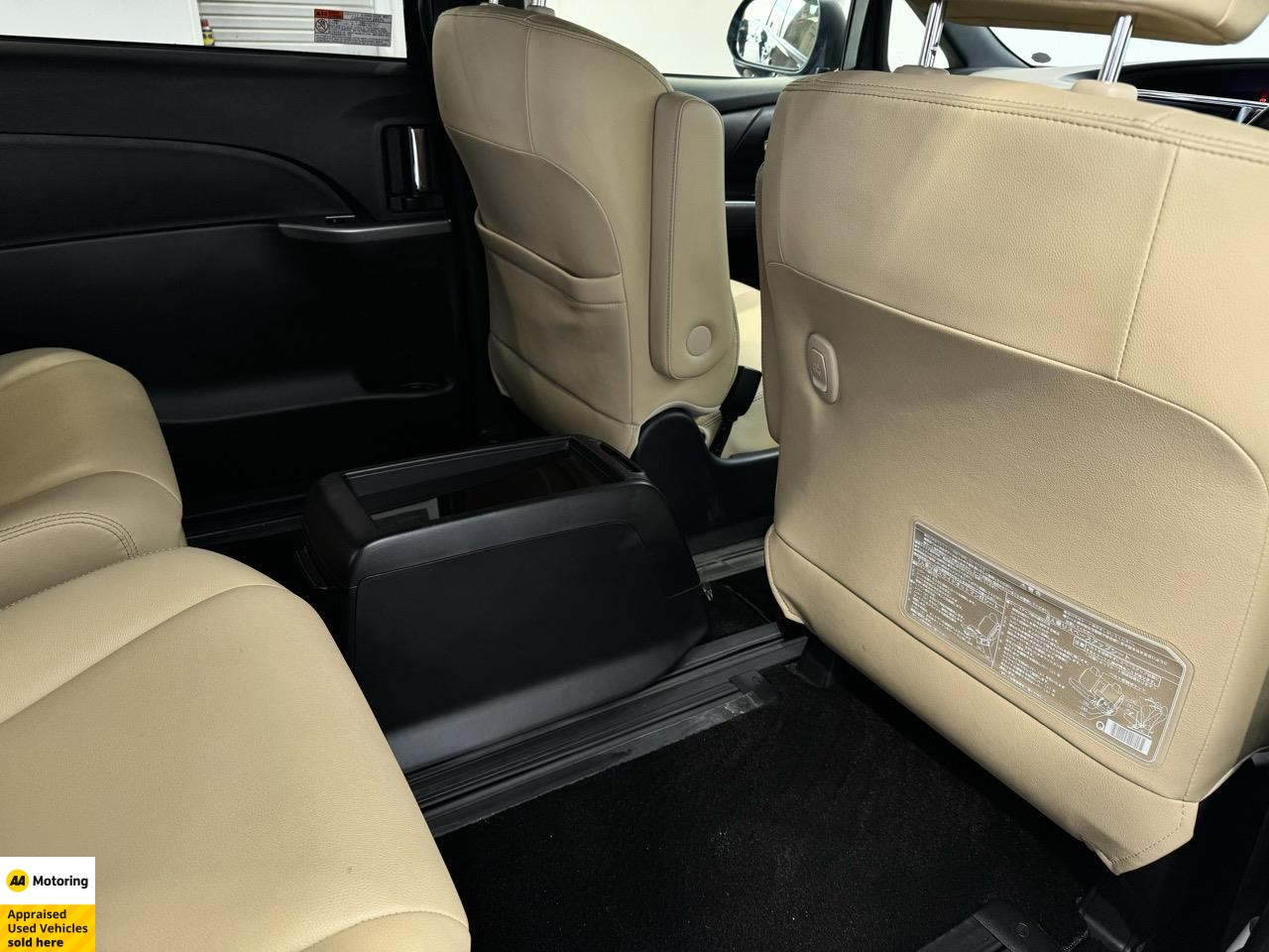 2015 Toyota Estima