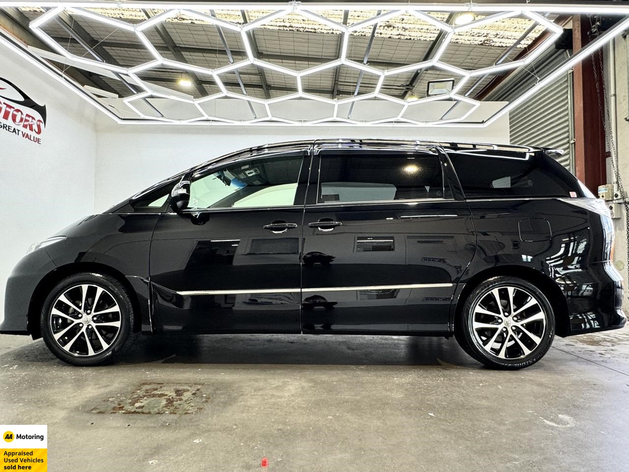 2015 Toyota Estima