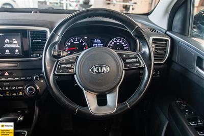 2020 Kia Sportage - Thumbnail