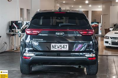 2020 Kia Sportage - Thumbnail