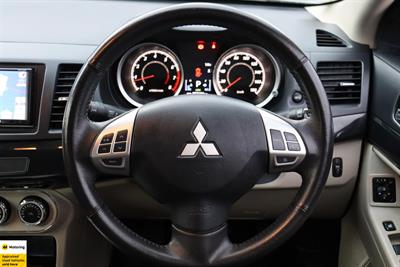 2013 Mitsubishi Galant  - Thumbnail
