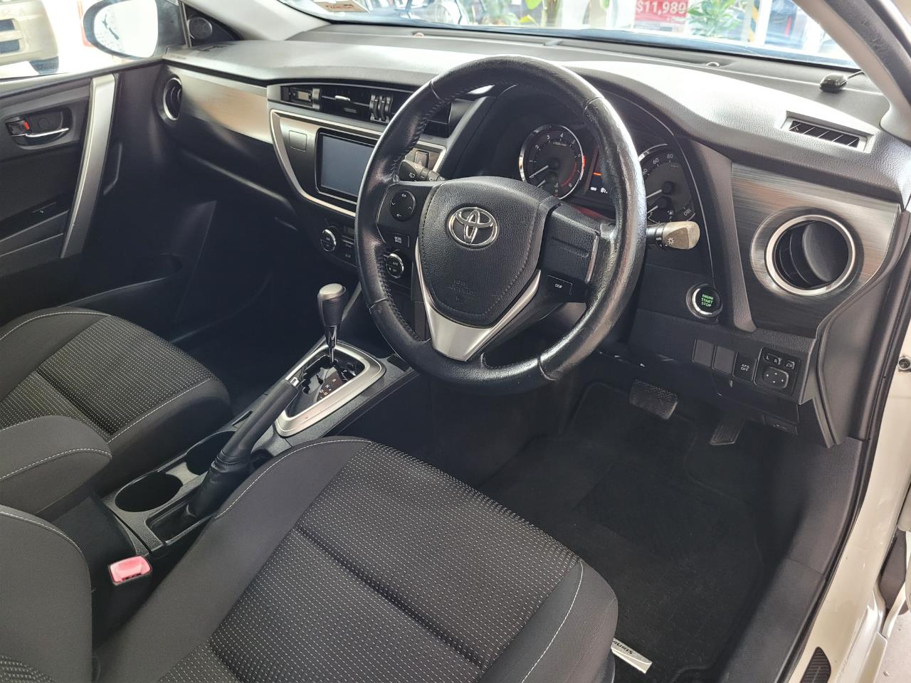 2012 Toyota Auris