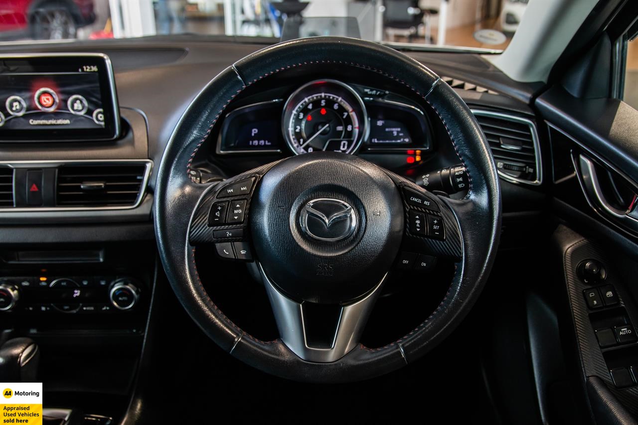 2015 Mazda Axela