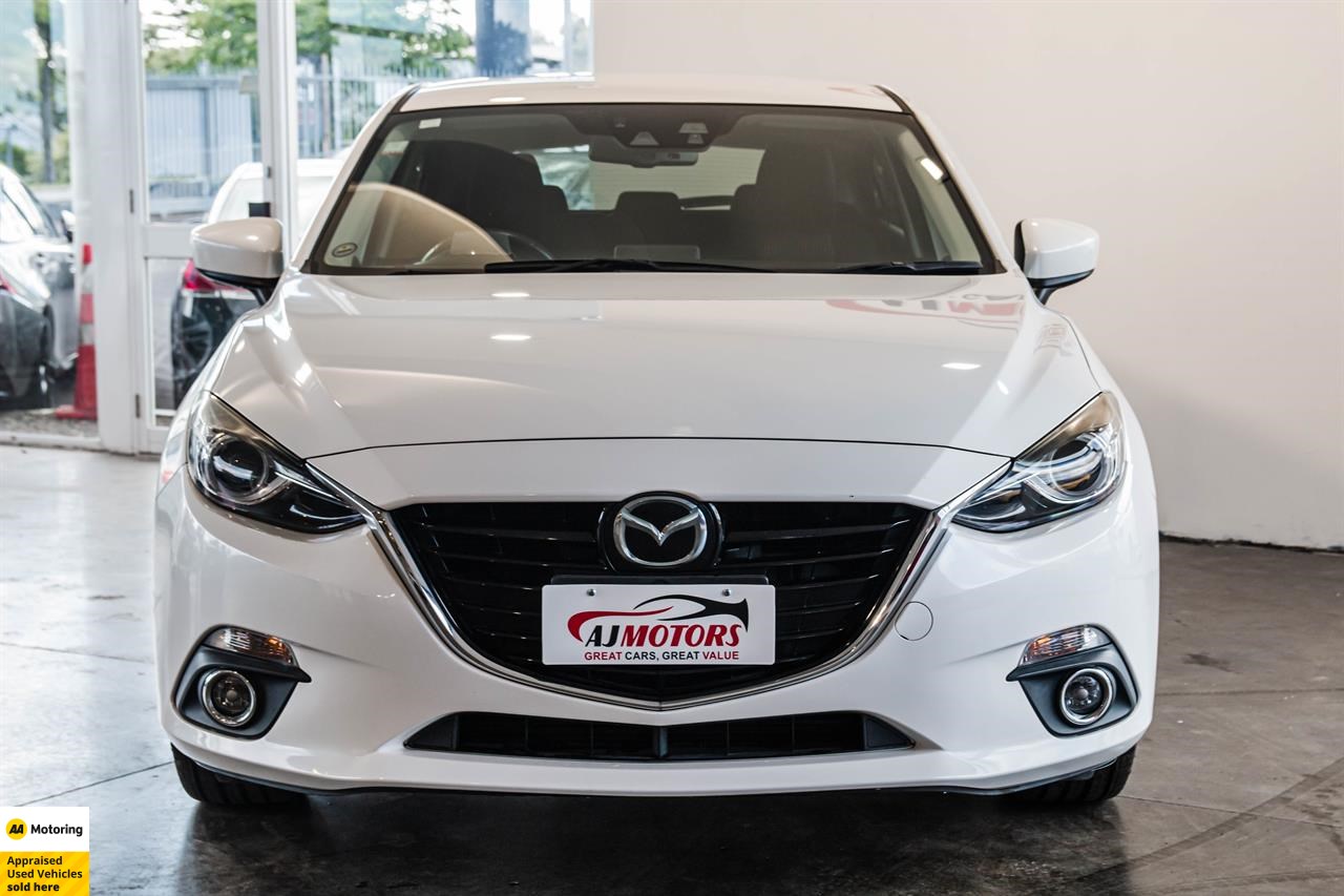 2015 Mazda Axela