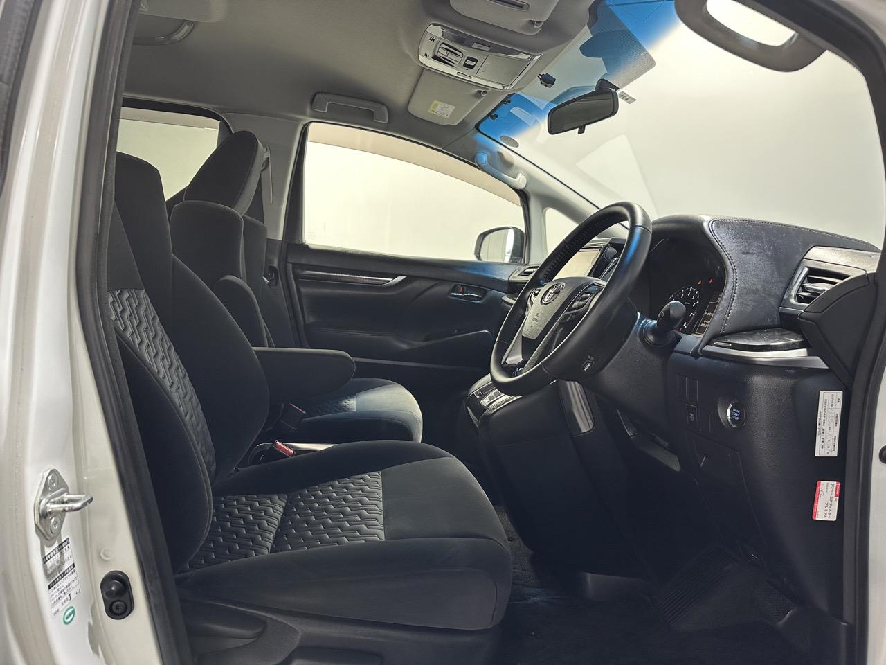 2015 Toyota Vellfire