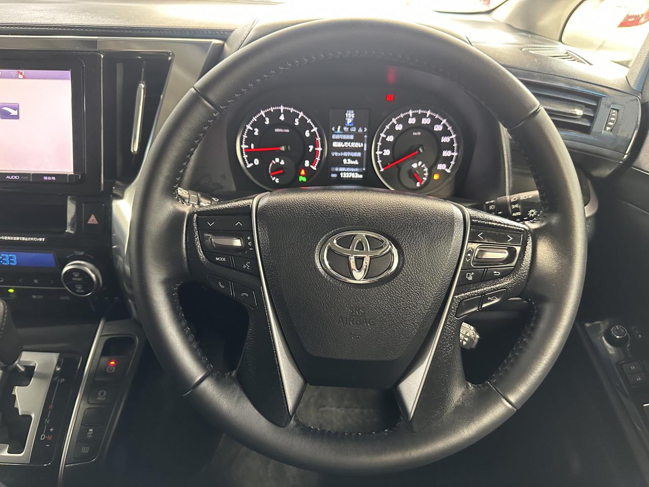 2015 Toyota Vellfire