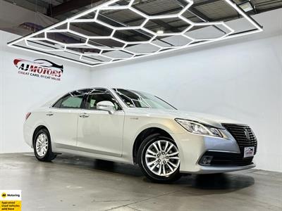 2013 Toyota Crown