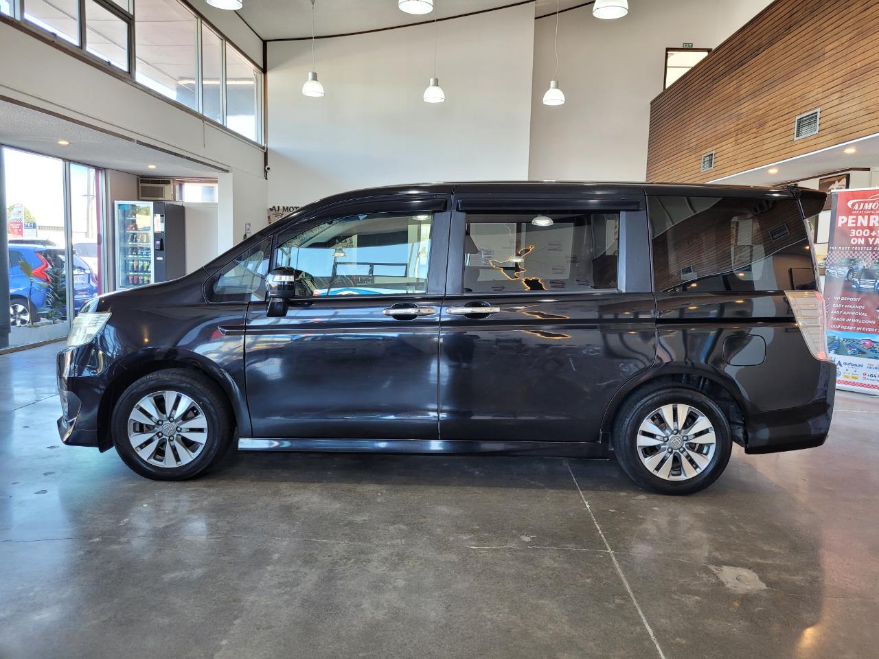 2012 Honda STEPWAGON