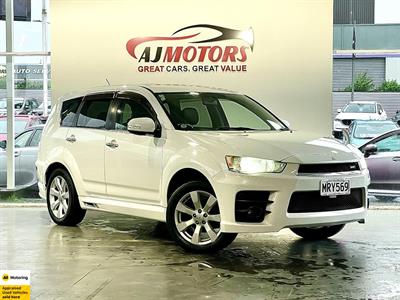 2011 Mitsubishi Outlander - Thumbnail