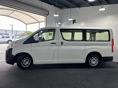 2020 Toyota Hiace - Thumbnail