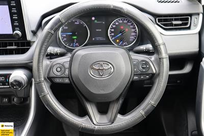 2019 Toyota RAV4 - Thumbnail