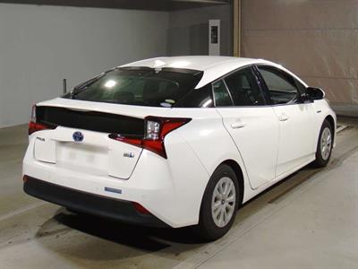 2019 Toyota Prius - Thumbnail