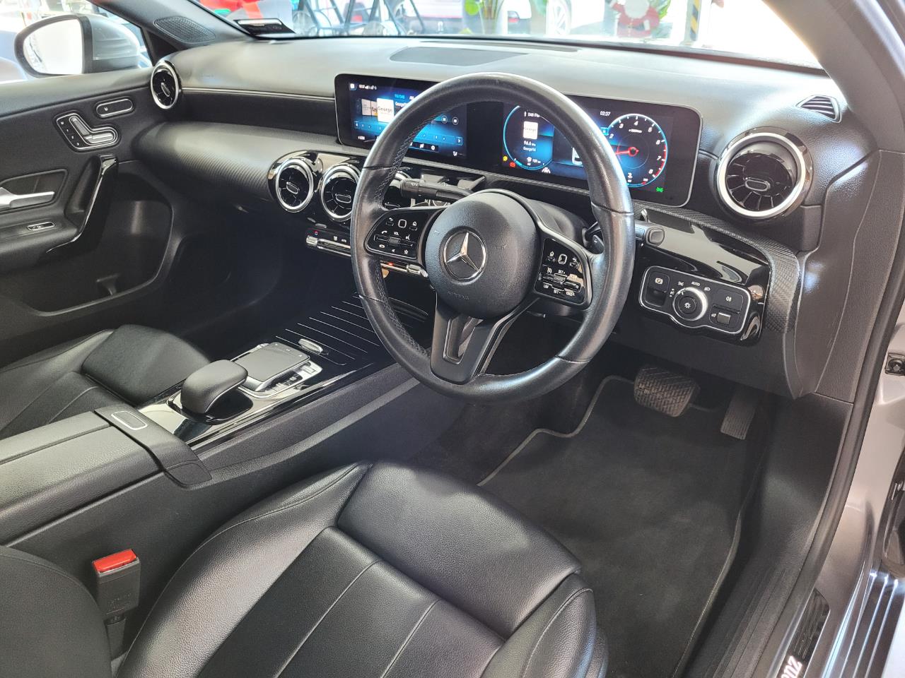 2020 Mercedes-Benz A 180