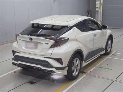 2018 Toyota C-HR - Thumbnail