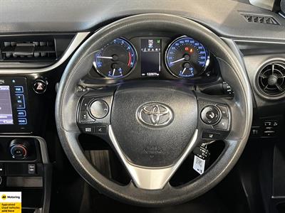 2019 Toyota Corolla - Thumbnail