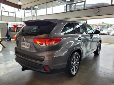 2020 Toyota Highlander - Thumbnail