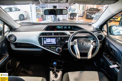 2014 Toyota Aqua - Thumbnail