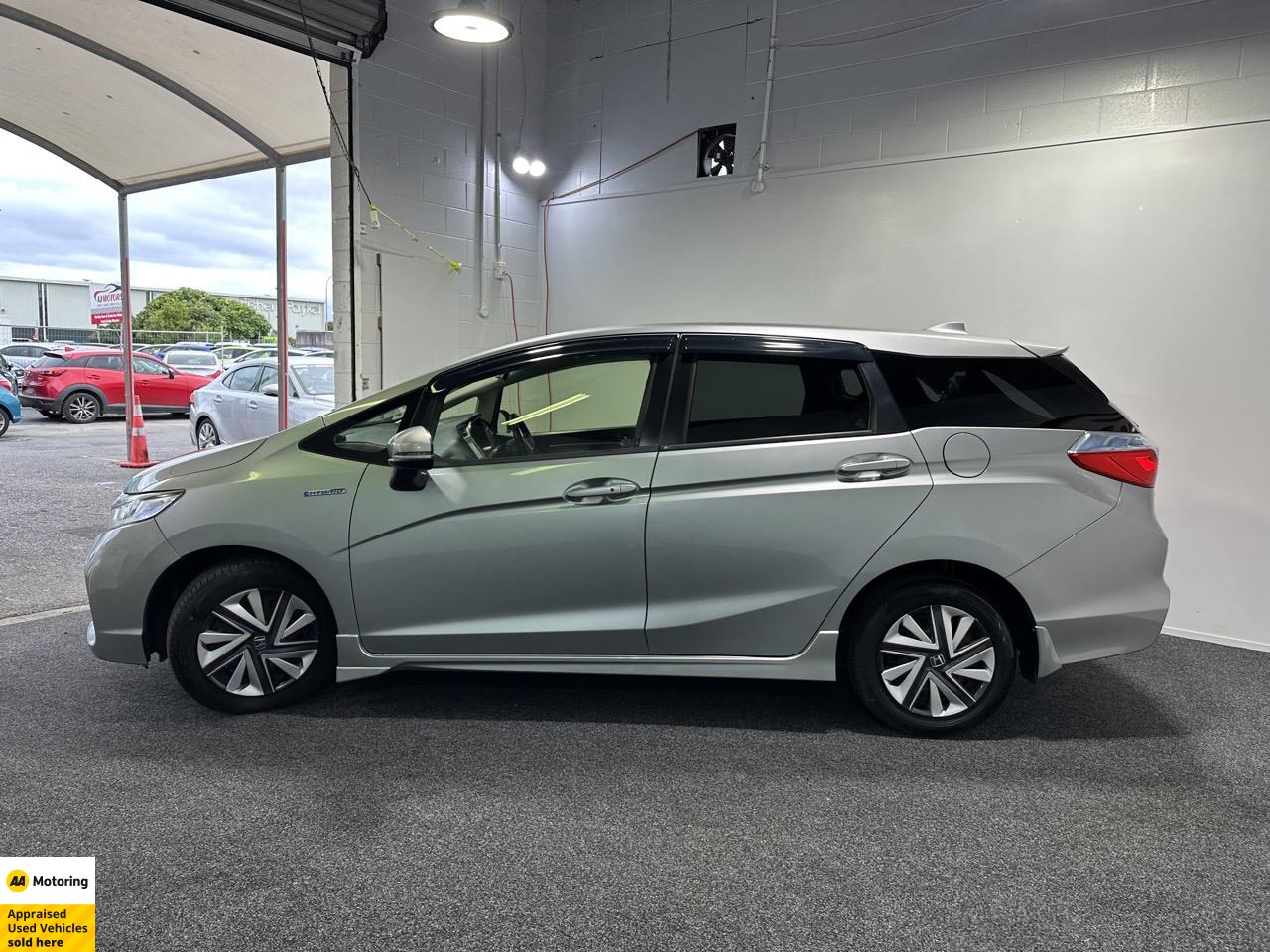 2015 Honda fit shuttle