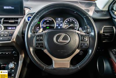 2015 Lexus NX 300h - Thumbnail