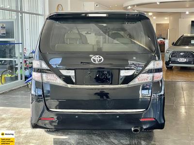 2010 Toyota Vellfire - Thumbnail