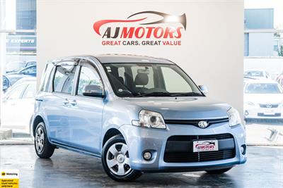 2013 Toyota Sienta - Thumbnail