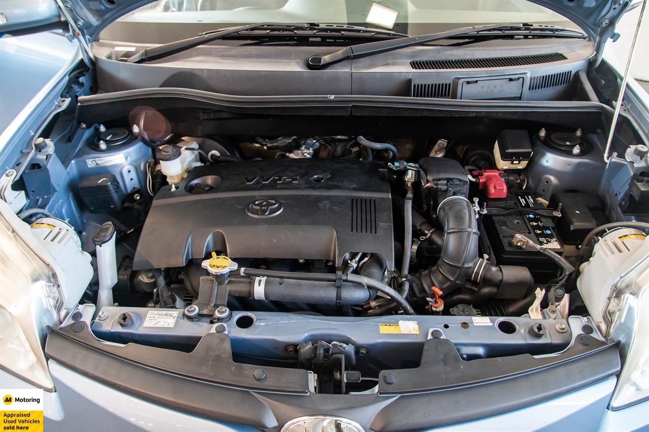 2013 Toyota Sienta