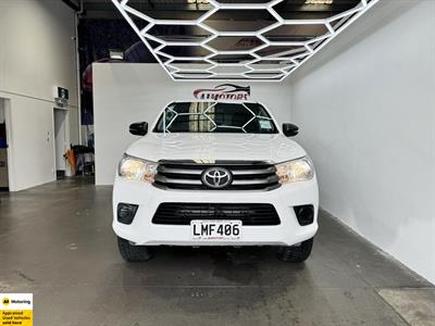 2018 Toyota Hilux - Thumbnail