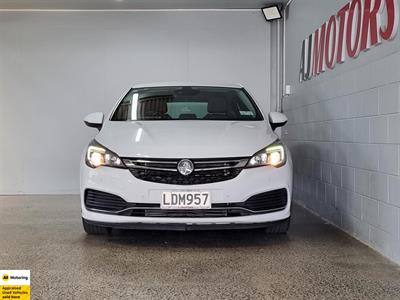 2018 Holden Astra - Thumbnail