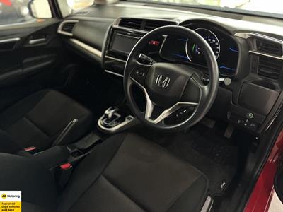 2015 Honda FIT HYBRID - Thumbnail