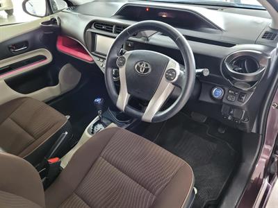 2014 Toyota Aqua - Thumbnail