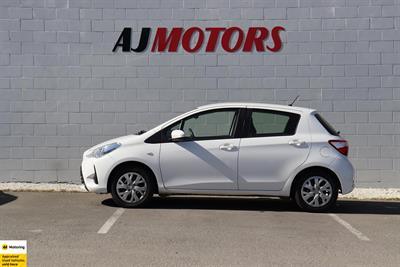 2019 Toyota Yaris - Thumbnail