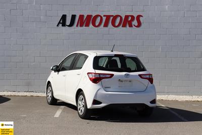 2019 Toyota Yaris - Thumbnail