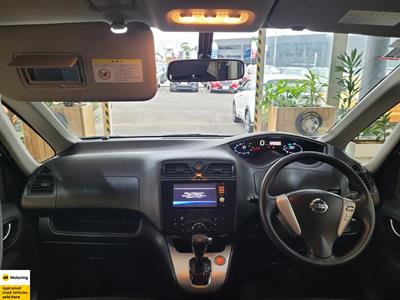 2013 Nissan Serena - Thumbnail