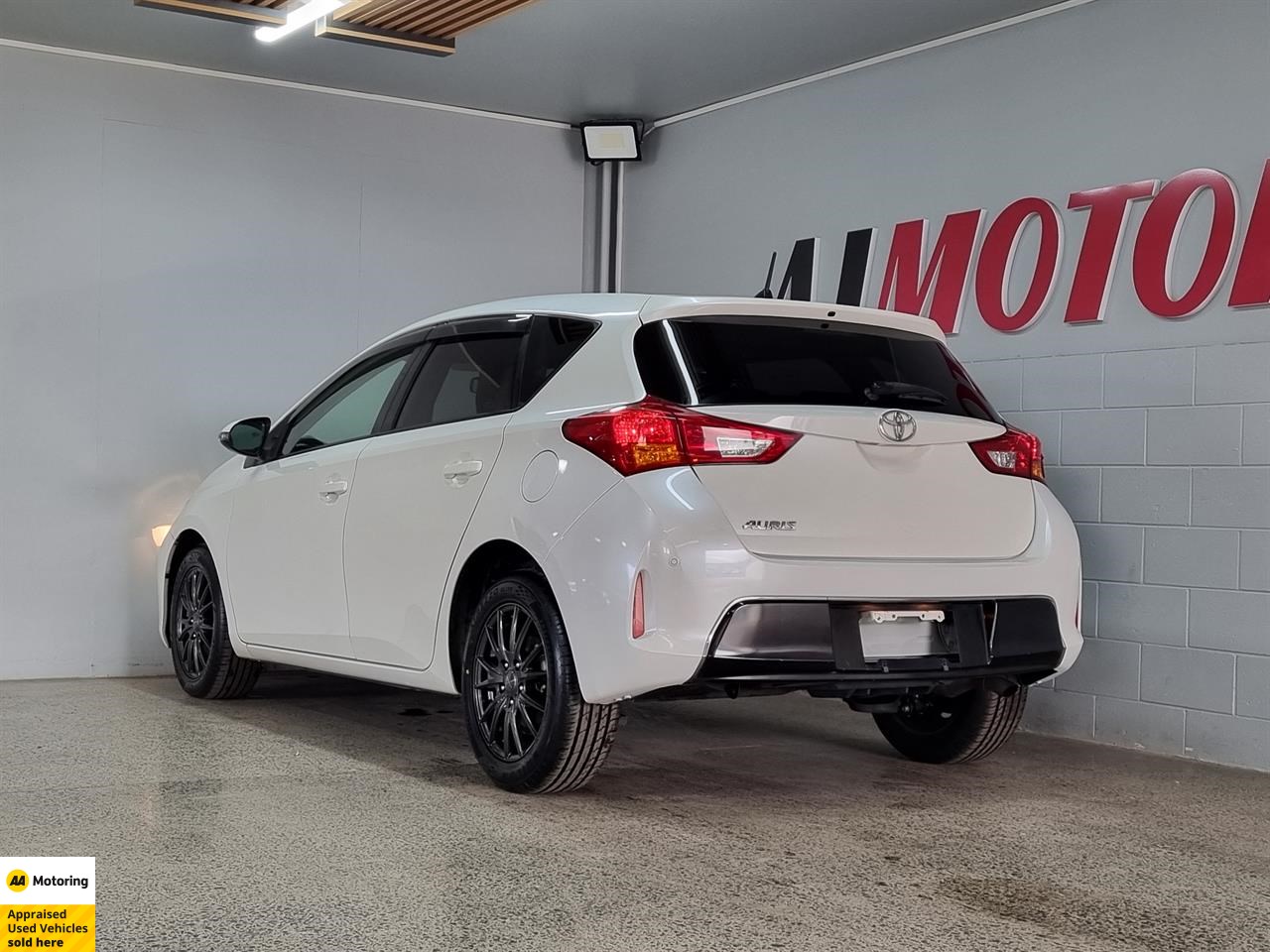 2013 Toyota Auris