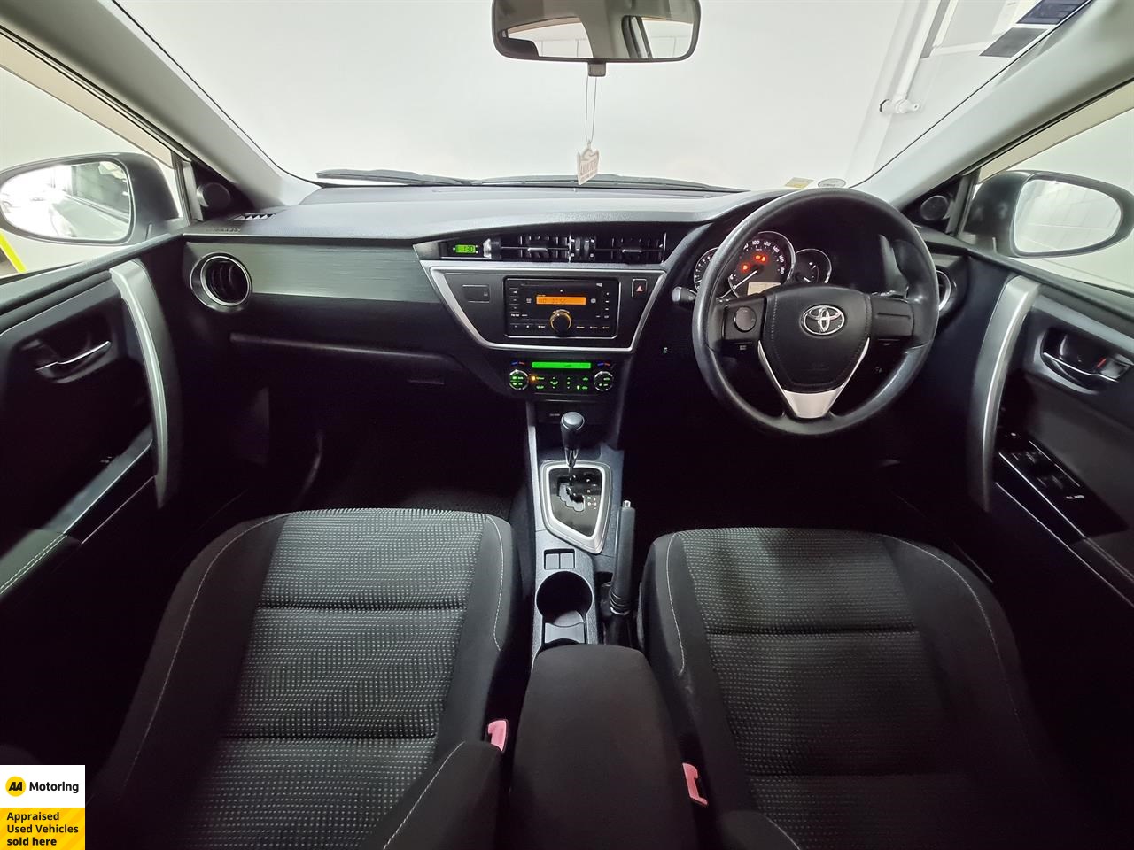 2013 Toyota Auris