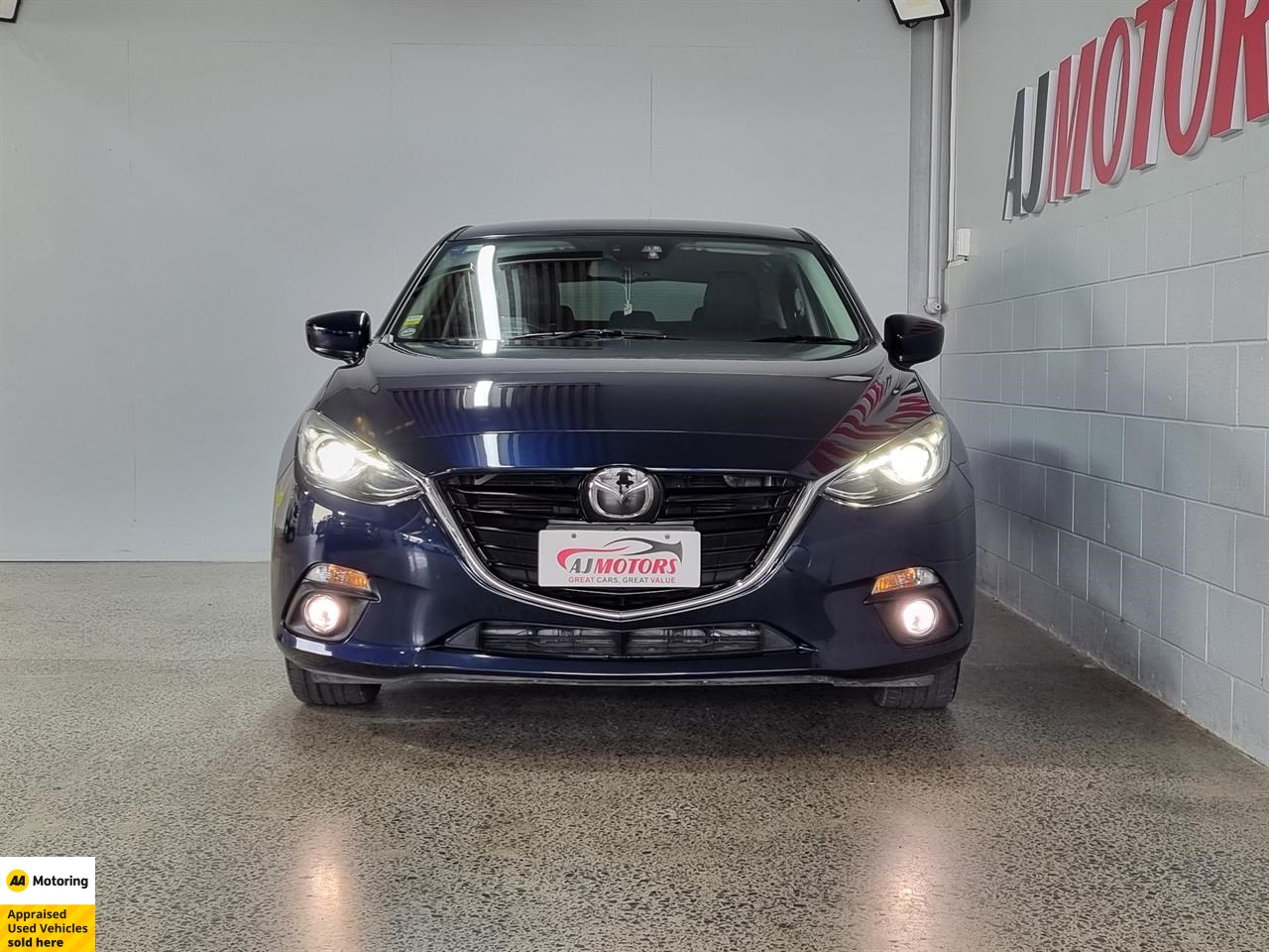 2014 Mazda Axela