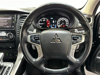 2018 Mitsubishi Pajero Sport - Thumbnail