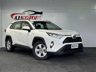 2019 Toyota RAV4 - Thumbnail