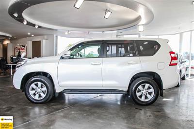 2016 Toyota Land Cruiser Prado - Thumbnail