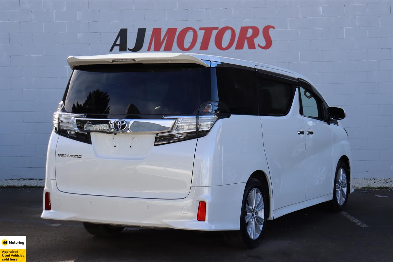 2015 Toyota Vellfire