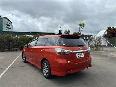 2013 Toyota Wish - Thumbnail