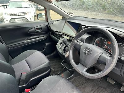 2013 Toyota Wish - Thumbnail